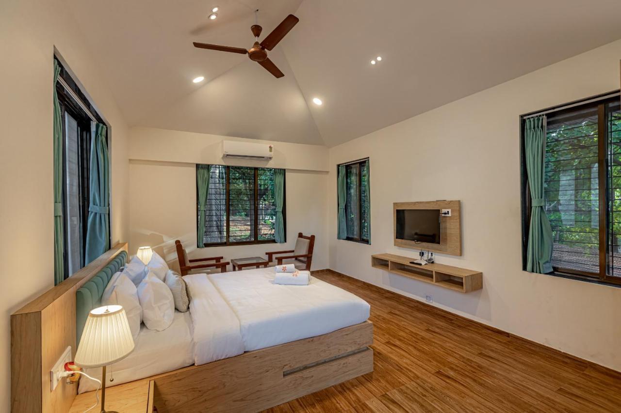 Saffronstays Riverfront Manor, 5-Bdr Pool Villa By Pej River Karjat Eksteriør bilde
